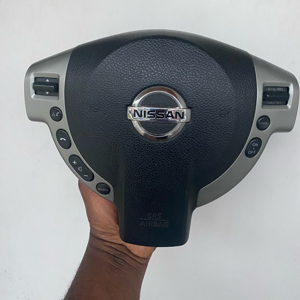 2008-2013 Nissan Rogue airbag